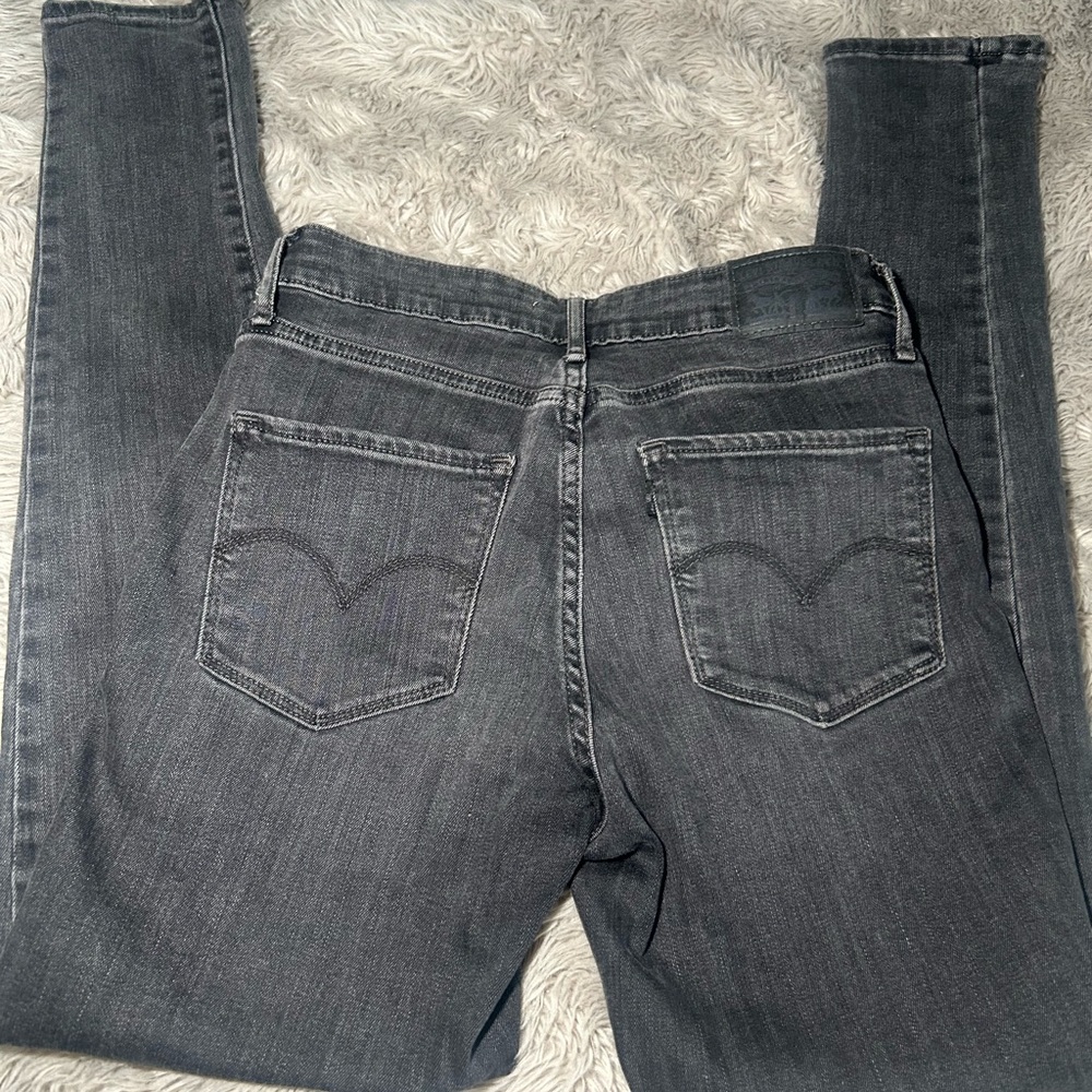 Levi skinny jeans